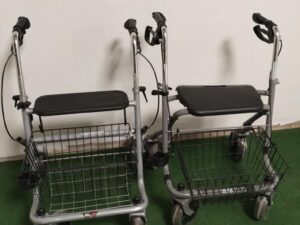 Repasované chodítko s košíkem, výškově nastavitelný - Image 2