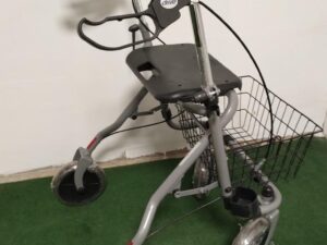 Repasované chodítko s košíkem, výškově nastavitelný - Image 6