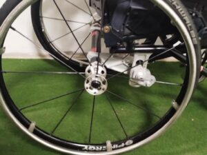 Handbike pro mechanický invalidní vozík – sportovní přídavný pohon s 24 rychlostmi | Speedy B26 Handbike - Obrázek 12